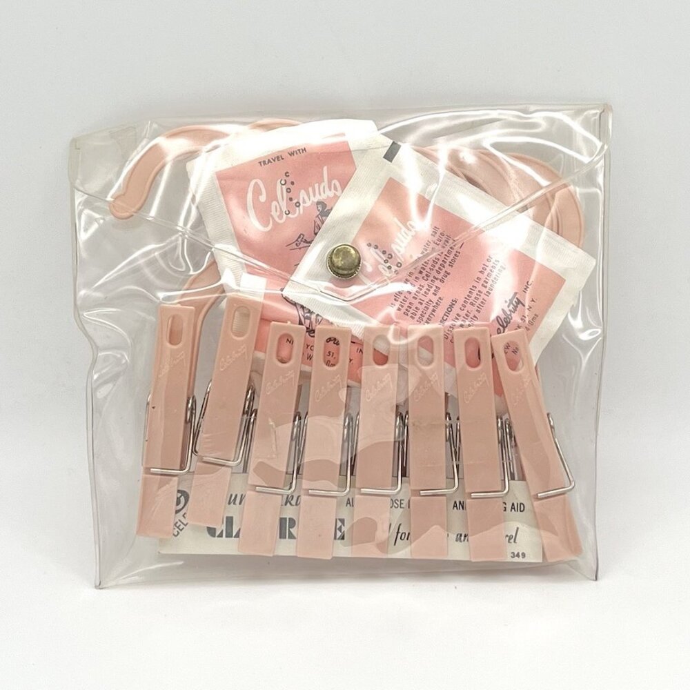 Vintage 50s Cel Suds Celebrity Travel Laundry Kit Pink Clips & Soap Mid Century